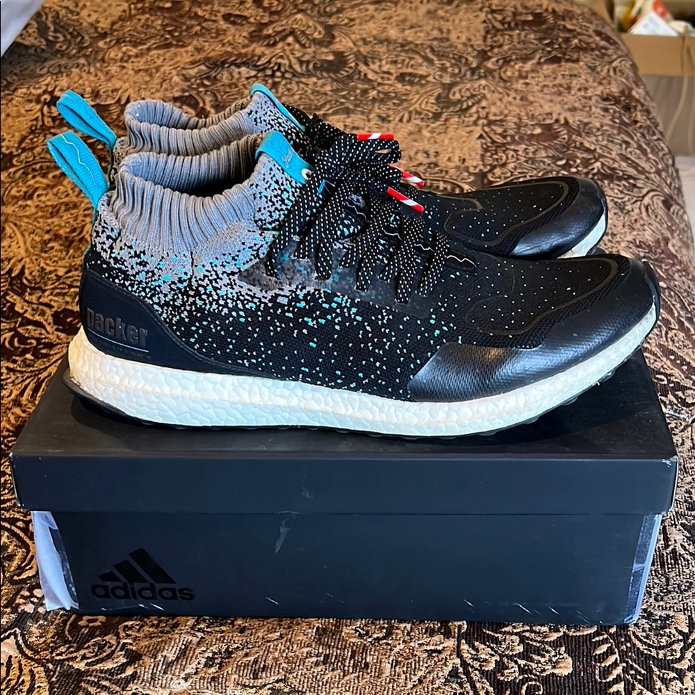 Adidas Ultra Boost Mids S.E. Packer x Solebox